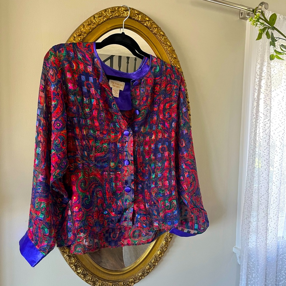 VINTAGE Victoria’s Secret GOLD LABEL button down top ✨